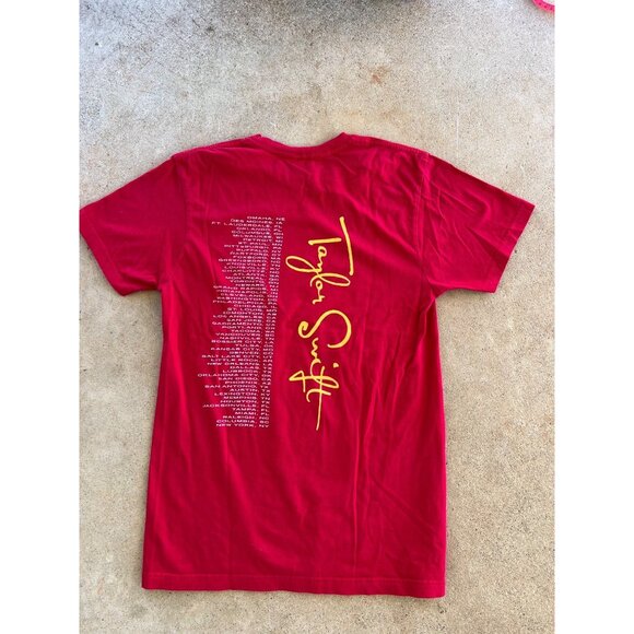 Taylor Swift Speak Now Tour Red Graphic T-Shirt Hanes Small I3 - Picture 6 of 7